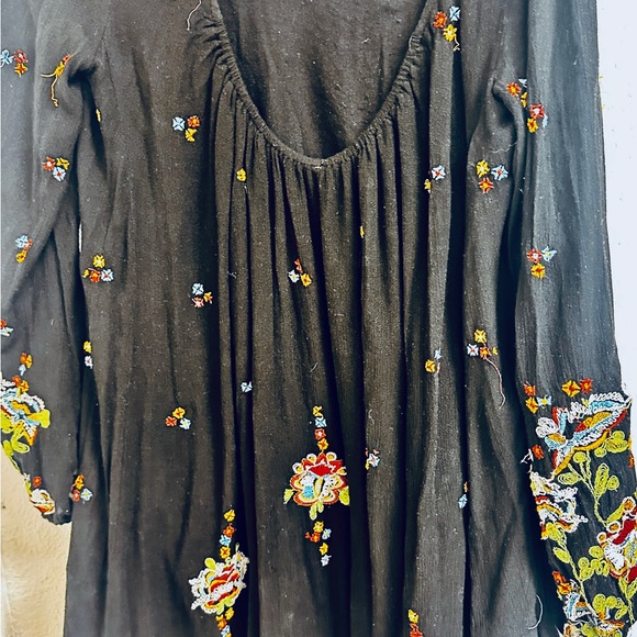 Free People Dresses & Skirts - Free People Black Mini Dress with Colorful Embroidery size small oversized